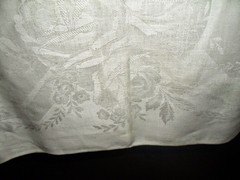 ALQUILER MANTELES , SERVILLETAS, CARPETAS, CAMINOS , MANTELERIA ANTIGUA (copia) en internet