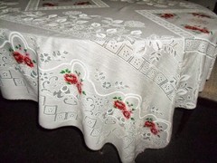 Imagen de ALQUILER MANTELES , SERVILLETAS, CARPETAS, CAMINOS , MANTELERIA ANTIGUA (copia)