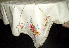 ALQUILER MANTELES , SERVILLETAS, CARPETAS, CAMINOS , MANTELERIA ANTIGUA en internet