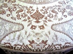 ALQUILER MANTELES , SERVILLETAS, CARPETAS, CAMINOS , MANTELERIA ANTIGUA (copia)