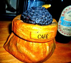ALQUILER DE OBJETOS DE COCINA ANTIGUA-FRASCOS LATAS- OLLA-SARTEN- MOLINILLO - - LA MELANGE 