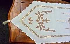ALQUILER MANTELES , SERVILLETAS, CARPETAS, CAMINOS , MANTELERIA ANTIGUA (copia) - LA MELANGE 