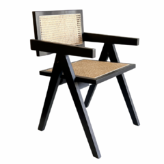 Silla Jeanneret Negra c/Apoyabrazos - K692A/BN