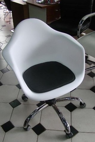 Sillon Eames Blanco Giratorio Para Pc Escritorio Ruedas - tienda online
