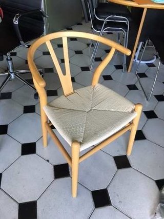 Mesa Tulip 140 Cm - 4 Sillas Wishbone - Alto Impacto - tienda online