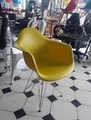 Imagen de Sillón Eames Dar Amarillo Base Metalica Promo - Alto Impacto