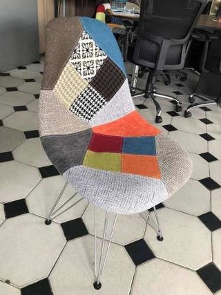 Sillón Eames Dar Patchwork Base Cromada - Alto Impacto