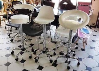 Banqueta Taburete Estetica Tattoo Giratoria Ruedas Md Guitar - tienda online