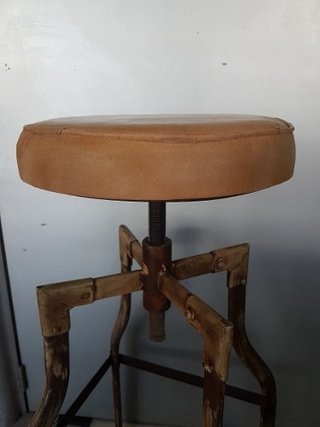 Imagen de Banqueta Taburete Moderno Industrial Altura Regulable
