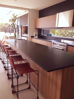 Banqueta Hierro y Cuero - comprar online