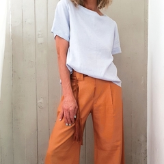 Remera RIO celeste 100% lino camisero - comprar online