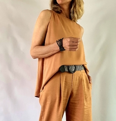 Musculosa TAO tostado en internet