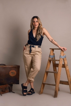 Musculosa VERA LINO Negro - GUIOTTO Indumentaria 