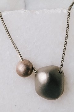 Collar cuenco largo - comprar online