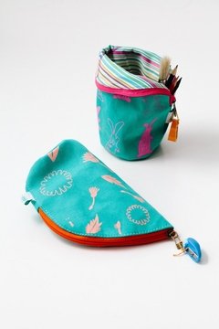 Cartuchera estampada autoportante - Salmón Tienda