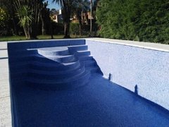 REVESTIMIENTO CELESTE OSCURO ESFUMADO ( Country Banco Provincia) - PISCINAS ZUMAAC 