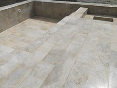 REVESTIMIENTO TRAVERTINO MATE (Barrio El Encuentro) en internet