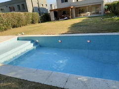 REVESTIMIENTO CELESTE CLARO ESFUMADO (San Isidro Labrador - Villanueva) - PISCINAS ZUMAAC 