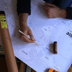 Mapa "Marcando el mundo" Diseño Crudo - comprar online