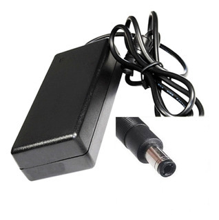 Cargador GENERICO p/Varias Marcas 19v 2.1A