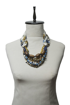 COLLAR MULTILINEAS CON PAÑUELO Y PIEDRAS - ANTEPRIMA 