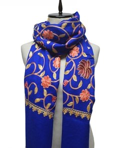 PASHMINA DE LANA BORDADA