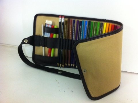 Kit para desenho com 24 cores. - Atelie das Artes