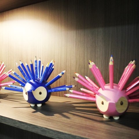 Porta Lápis Porco Espinho Azul com 24 Mini Lápis Koh-I-Noor na internet