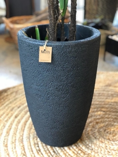 Maceta Inc negra 27x17.5x41 Al 1/22
