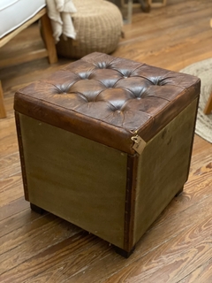 Puff Baul Chester Brown cuero 40x40x45 - comprar online