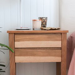 Mesa de luz de petiribí de 50cm en internet