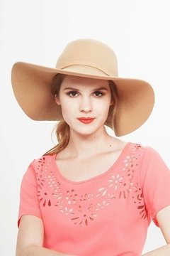 REMERA CALA