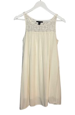 VESTIDO FOREVER 21