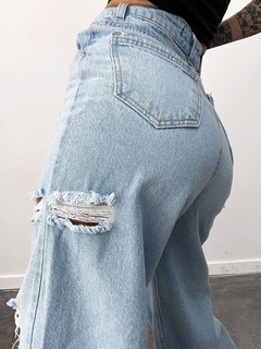 Jean Mom Oxford Claro con Roturas en internet