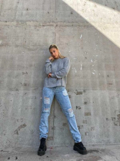 Jean Mom con Roturas y Ruedo - comprar online