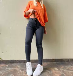 Pantalón Gabardina Elastizado Gris Oscuro - 36 al 48
