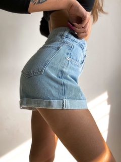 Short Jean Rígido con Dobladillo - Shaina Trendy Store