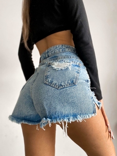 Imagen de Short Jean Nevado con Roturas