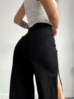 Jean Black Wide Leg Rigido con Tajo Largo - tienda online