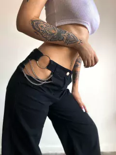 Pantalón Gabardina con Cadenas, Sustracción y Argolla - comprar online