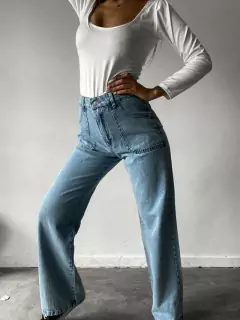 Jean Mom Recto Tiro Alto - Shaina Trendy Store