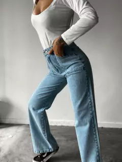Jean Mom Recto Tiro Alto