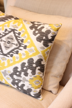 ALMOHADON YELLOW