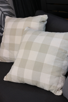 ALMOHADON CUADROS - comprar online