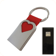933360 - LLAVERO CORAZON METAL C/CINTA COLOR