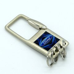 946028 - Llavero cuadrado c/mosquetón multiargollas marca de auto - tienda online