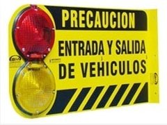 Semaforo con 4 led 1W con transf. 220Vac-10,5Vcc para E/S de vehiculos (75x40 cm)