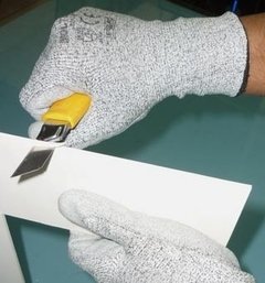 Guante multiflex CUT-5 ANTICORTE (resiste corte de hoja de trincheta) marca Steelpro en internet