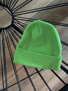 Gorro de lana KISS- verde lima