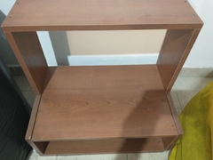 Repisa madera maciza pesada melamina color cedro